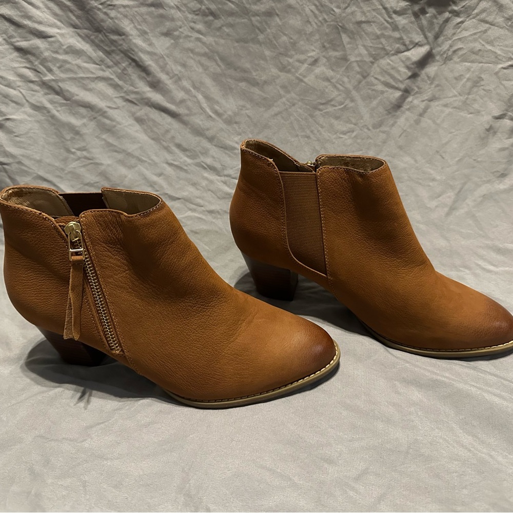 Vionic Tan Ankle Boots with Gold Zipper - Picture 10 of 10